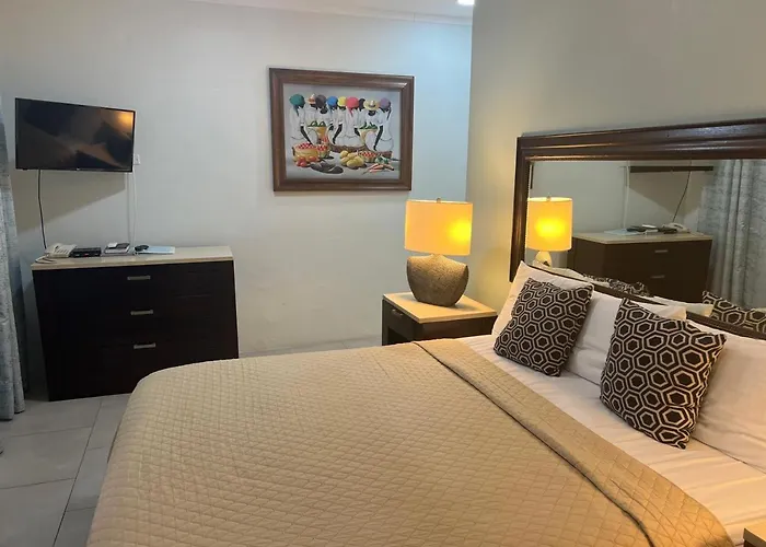 Paradise Beach Hotel Kingstown