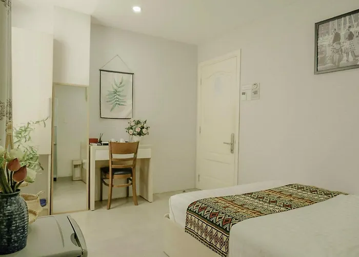 Galaxy Boutique Sai Gon Central Hotel Ho Chi Minh City