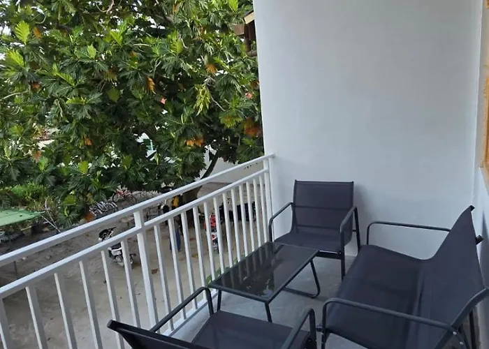 Palm Garden Hotel Thoddoo