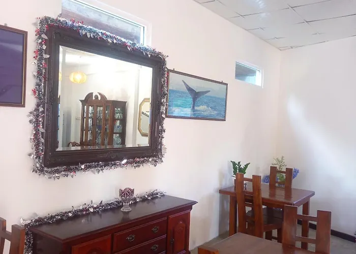 Maison D'Hotes Sanda Beach Mirissa