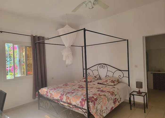 Le Dolmen De Mbour Apartment