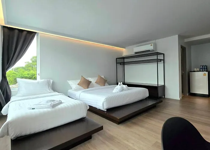 P168 Hostel Samui Chaweng 