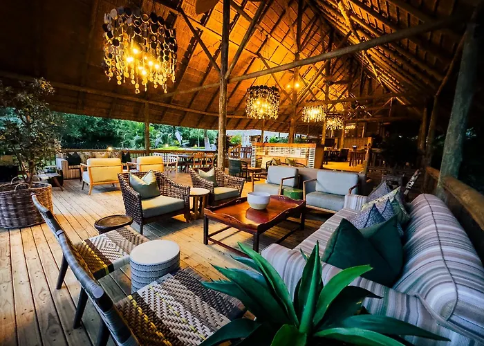Shearwater'S Explorers Village Victoria Falls