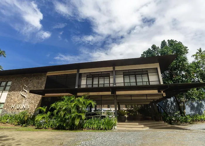 Huni Lio El Nido Hotel