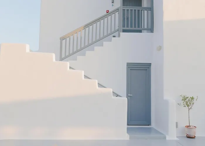 Crystal Mare Suites Naxos City