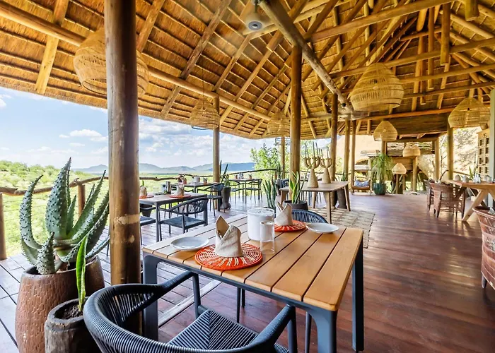 Buffalo Ridge Safari Lodge Madikwe Game Reserve