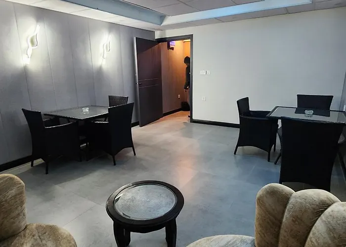 Lvl 50 Villa Murree