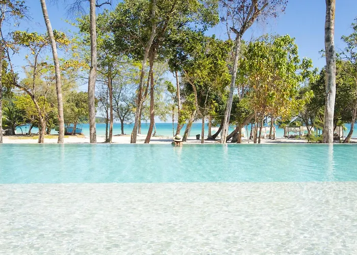 Island Center Point Hotel Koh Rong Sanloem