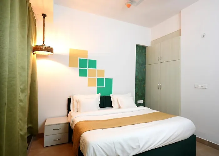 Hotel Nimantrana Noida