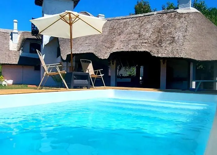 Majestuosa Residencia Con Piscina Atlantida Sur 7 Dorm 4 Bath Villa