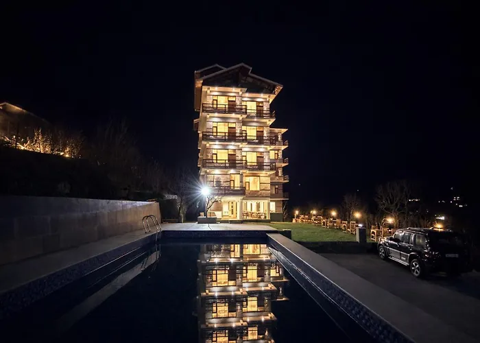 Snow Apple Resort By West Western - Central Heated Room And Air Cooled Manali 