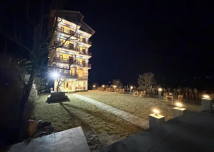 Snow Apple Resort By West Western - Central Heated Room And Air Cooled Manali 