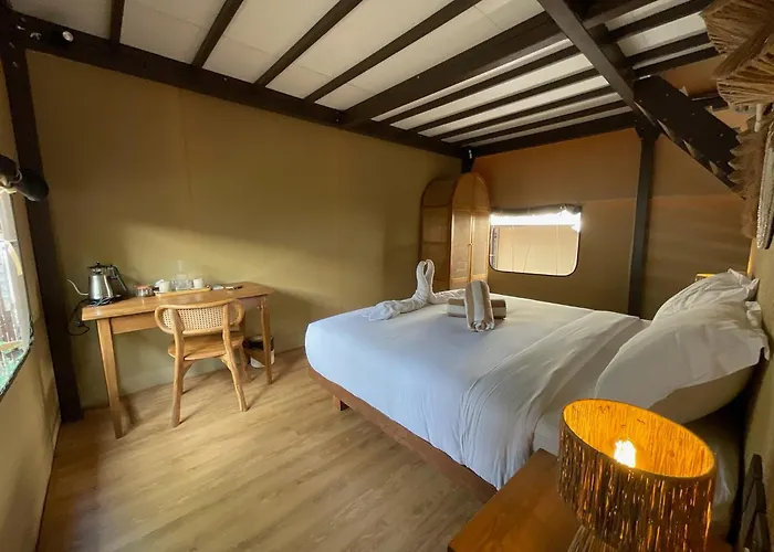 Beachfront Glamping - Escape In Nature Tianyar