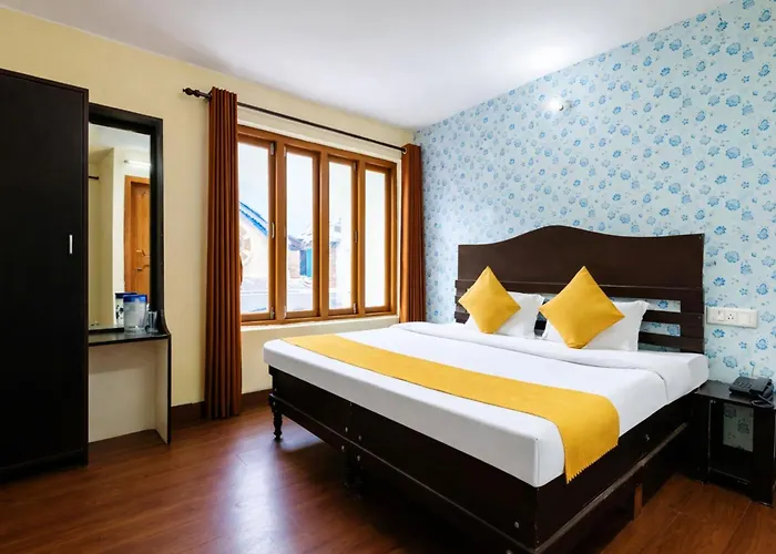 Naini View Hotel Bhavya Chand-R Near Mall Road, Free Wifi And Room Service, Best Budget Class Hotel In Nainital