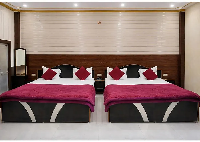 Hotel N Ashiyana Palace - Near Kasi Vishwanath Temple #Fully Air Conditioning #Wi-Fi #Parking -Best Hotel In Varanasi Book Now