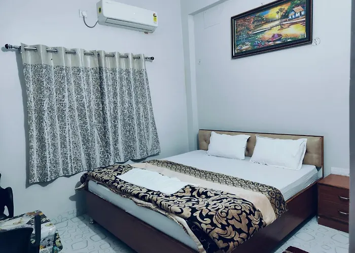 Hotel !! Anand - Palace Near Banaras Railway Station - Offers Budget Rooms With Wi-Fi Facility - A Comfort Stay Guest House In Varanasi