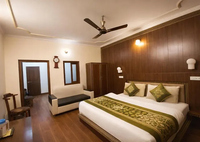 Hotel Mahamaya Moon Palace Near Naini Lake All Facilities Are Available Book And Enjoy Nainital