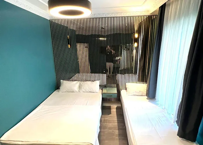 Royalboutique Hotel Anex B Kayaroyal - There Is No Lift - All Coffees & Tea Free Of Charge At The Terrace Restaurant Istanbul