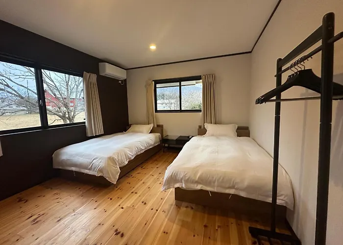 Yukiguni Base Hakuba Bed & Breakfast