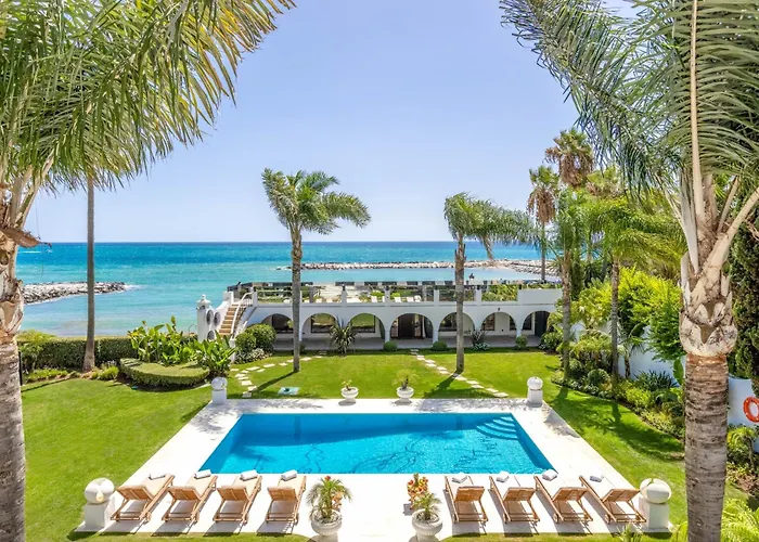 Frontline Villa El Martinete With Picasso Pool Marbella