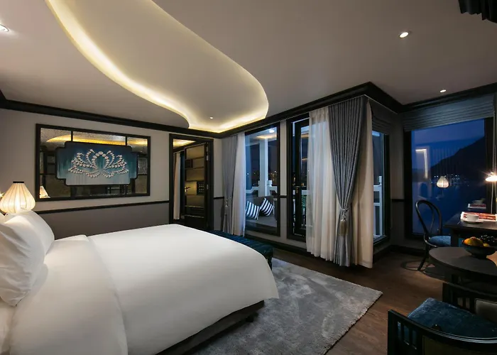 Le Jouney Luxury Cruise Ha Long