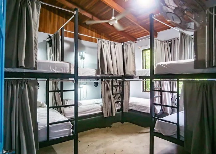 Argdivan Beach Hostel Sámara