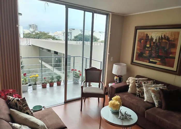 Departamento En Miraflores, Lima 3Hab