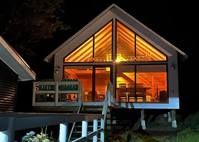 Los Santis Refugio Chiloe Castro