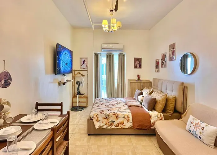 Casa Valencia Apartment Manila