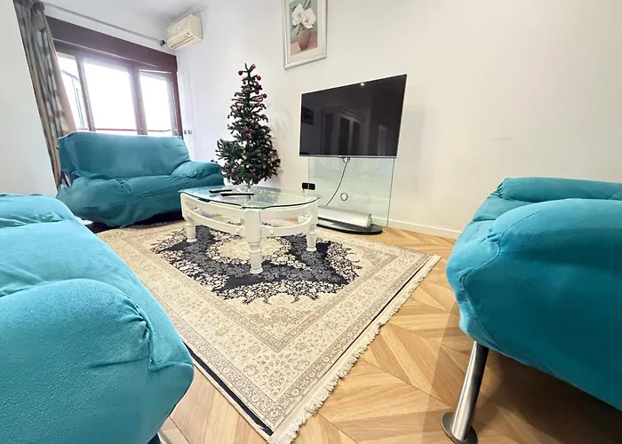 Square Inn 9 Tirana