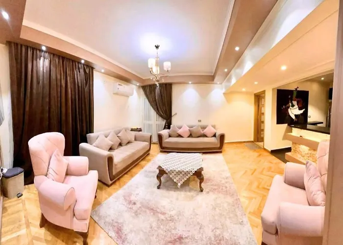 Apartment 3Br 3Bd Al-Mohandeseen District المهندسين شارع محي الدين أبو العز الرئيسي Cairo