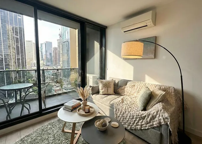 Cosy Corner 2Br With City Views Melbourne