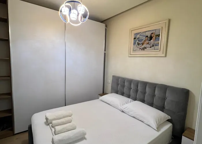 Condor Center Luxury Apartment 5 Tirana