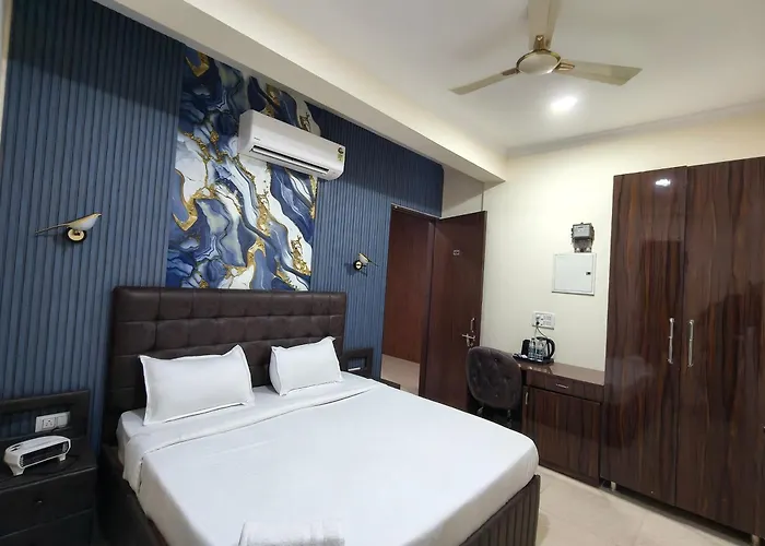 Divine India Service Apartment, Noida - 72 3Bhk