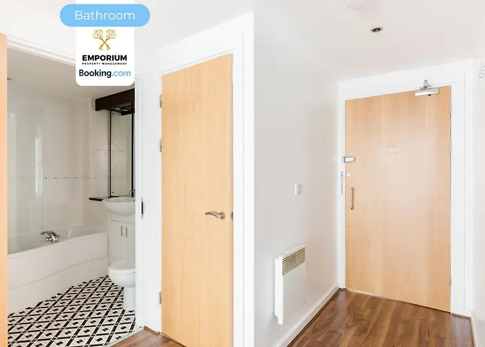 Spacious 2Bdr Flat By Diakonia Residences With Balcony And Outdoor Dining Birmingham