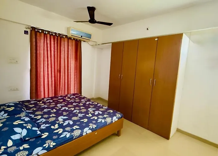 Suprabhatam Homestay - New Luxurious 2Bhk Ac Apartment With Kitchen And Car Parking In Tirupati Near Railway Station And Bus Stand