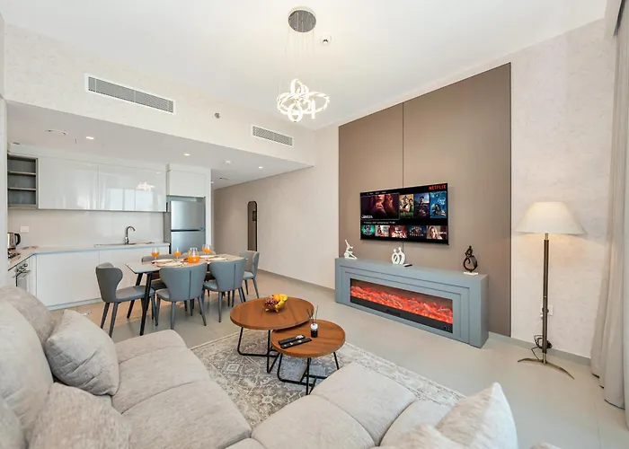 Brand-New 1Br In Downtown I Direct Dubai Mall Access I Balcony & Stunning Pool