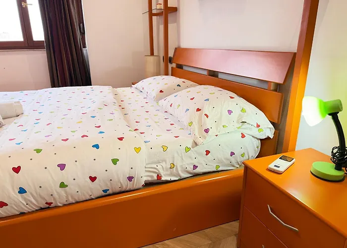 Square Inn 9 Tirana