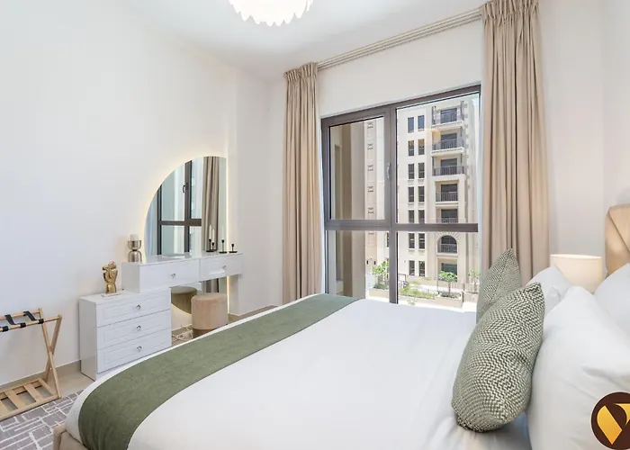 Vogue Vacation Homes, Madinat Jumeirah Living Jadeel Near Burj Alarab, One-Bedroom Apartment With Large Balcony And Pool View, Access To All Amenities Dubai