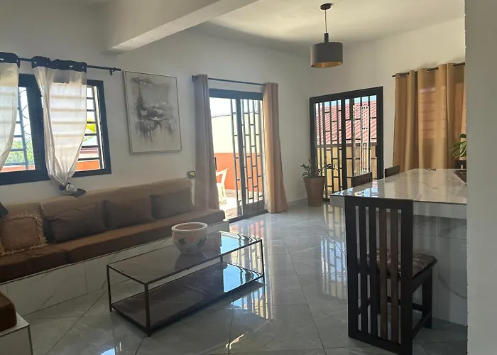 Residence Anjara Tanamakoa - Appartements Meubles A Tamatave Proche Centre Ville Toamasina