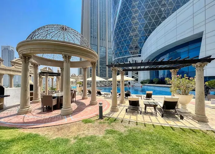 Vogue Vacation Homes, Difc Damac Park Tower Near Museum Of The Future, One Bedroom Apartment With Balcony, City Skyline And Museum Of The Future View, Access To All Amenities Dubai