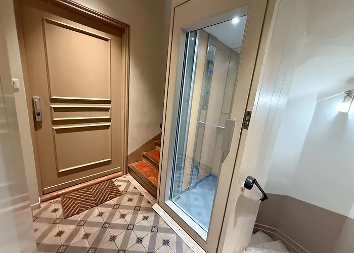 Luxury Family 2Br - Prime Location, Walk To Beach & Shopping, Sunny Balcony - By Totolulu Cannes Hoche