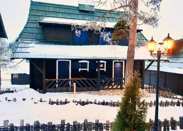 El Paso City, Zlatibor - Unique Wooden Cottages, Treehouse, Wild West Rooms, Accommodation 1-6 People