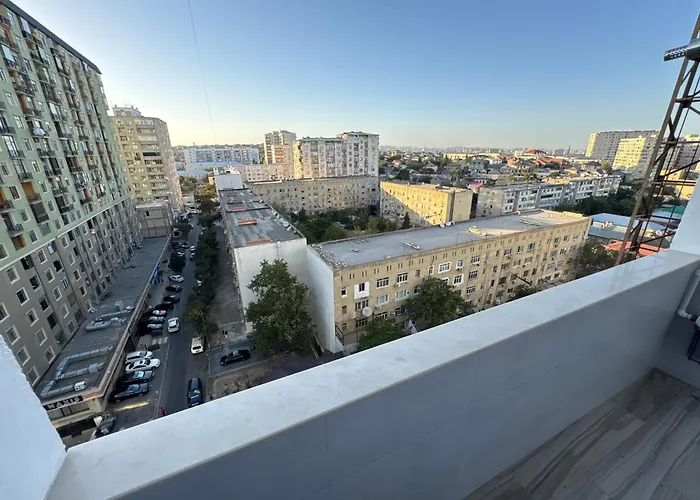 Baku City Center Studio - City View & Modern Comfort