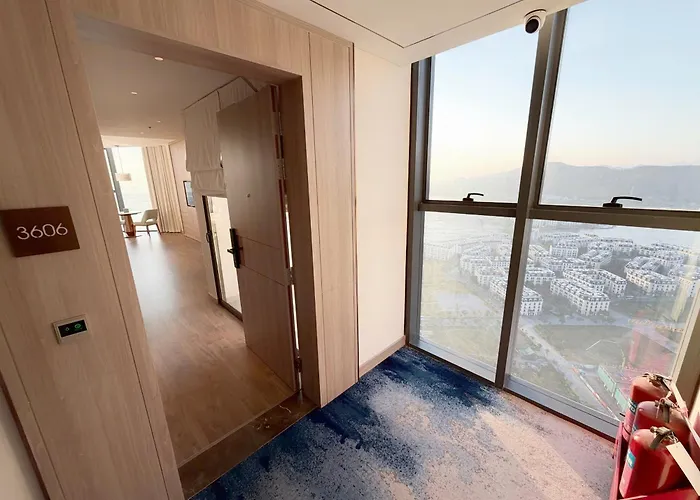 New Life Bai Chay Condotel - From 1 To 5 Bedrooms Ha Long