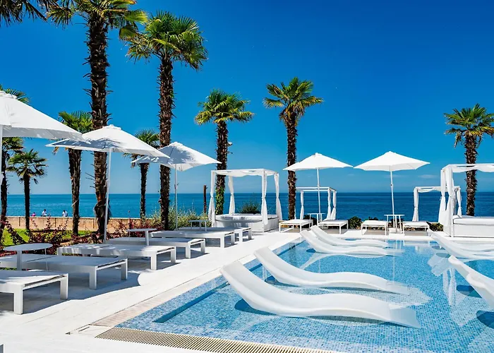 Dreamland Oasis Hotel Chakvi