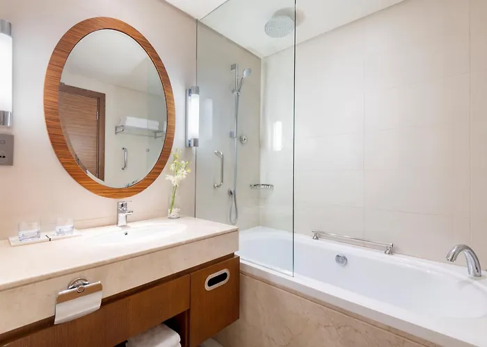 Crowne Plaza Doha - The Business Park By Ihg Hotel