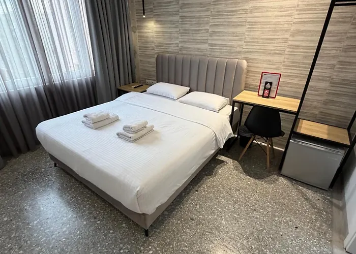 Athensdot Hotel