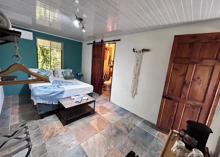 Boutique Rooms River Front At La Junta Dominical