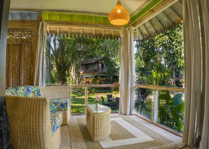 Green Tree House Villa Ubud